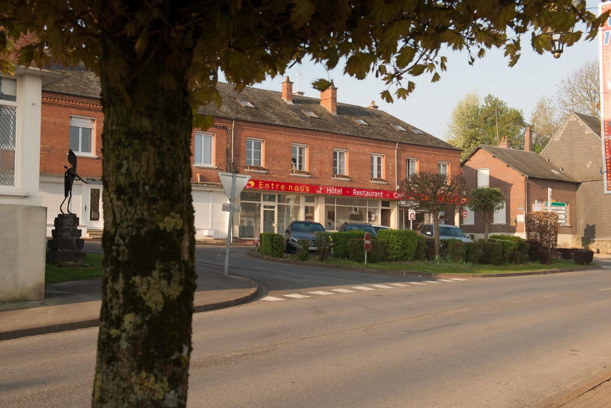 Entre Nous Hotel Rozoy-sur-Serre Eksteriør billede