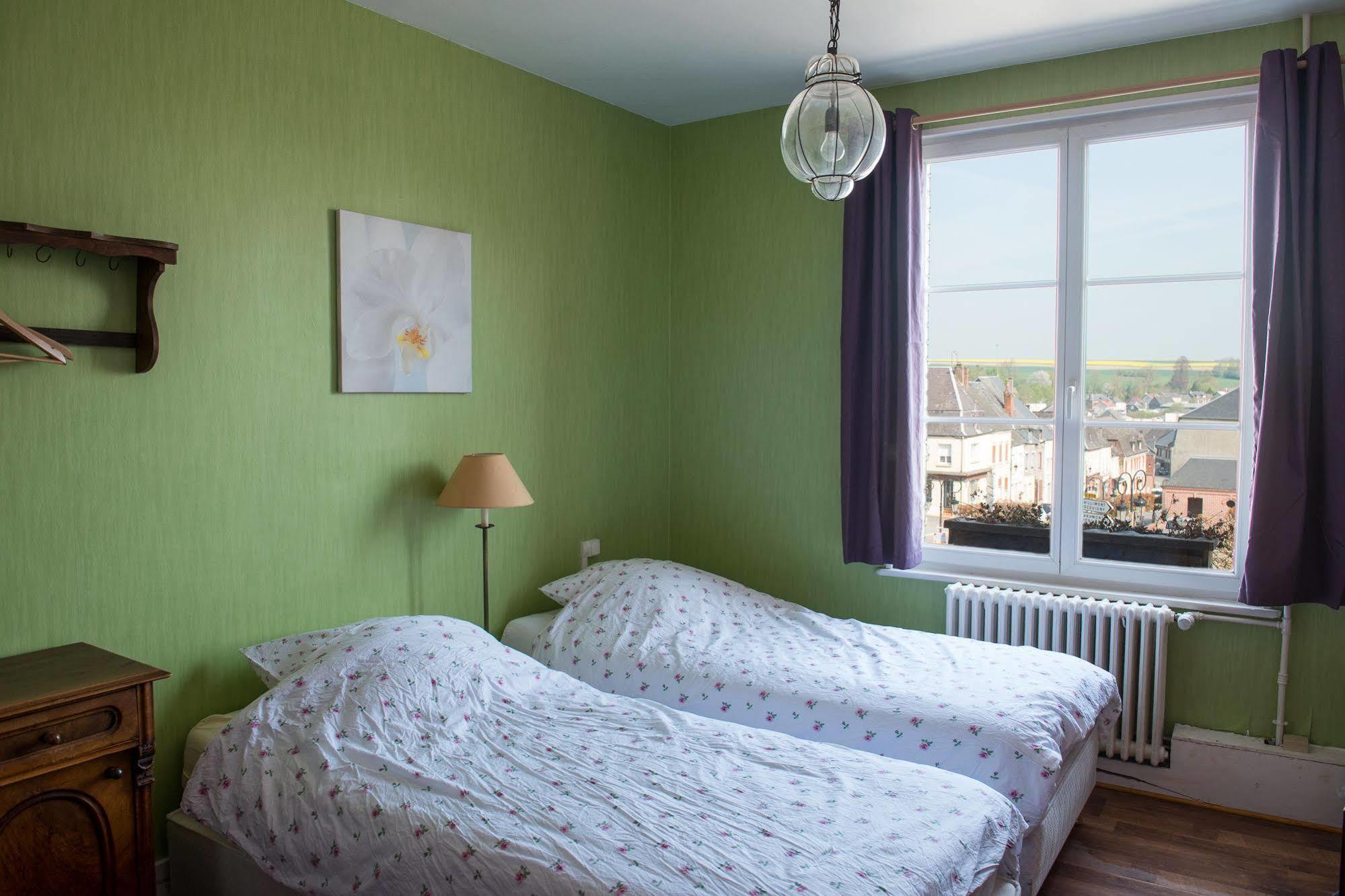 Entre Nous Hotel Rozoy-sur-Serre Eksteriør billede